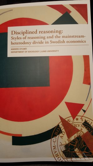 The mainstream-heterodoxy divide in Swedish economics