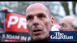 Yanis Varoufakis calls for Black Friday boycott of Amazon